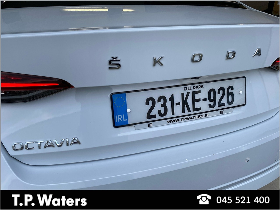 2023 Skoda Octavia - image 11
