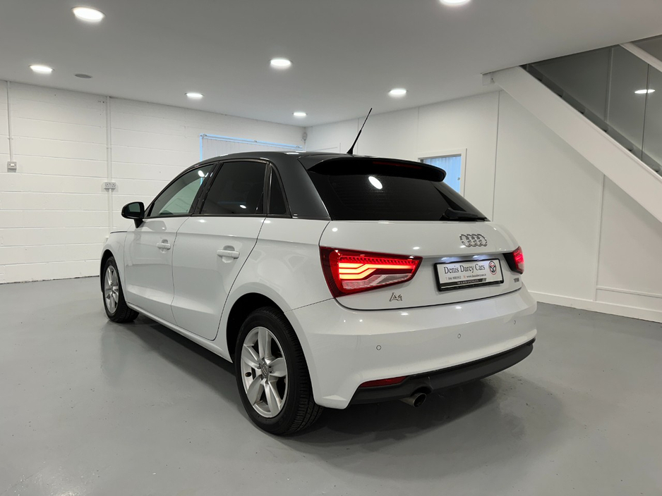 2016 Audi A1 - image 12