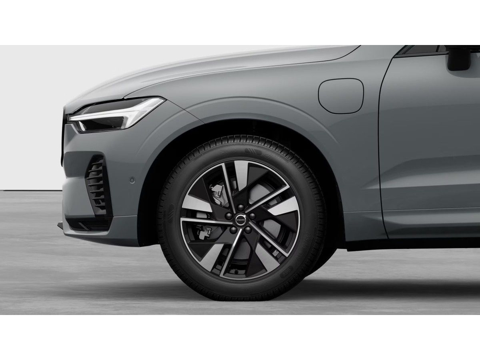 2026 Volvo XC60 - image 8