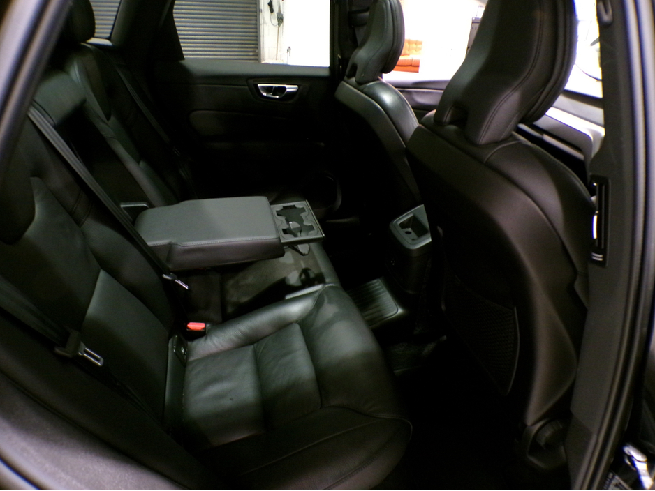 2023 Volvo XC60 *2023*ONLY 18,000 MILES*VOLVO XC60 RECHARGE 2.0 T6 350 PHEV AWD CORE BRIGHT EDITION*FULL VOLVO SERVICE HISTORY*PAN-SUNROOF*VOLVO ALLOY WHEELS*2 KEYS*FULL LEATHER HEATED SEATS*LANE PROTECTION*ACTIVE BR €47,900