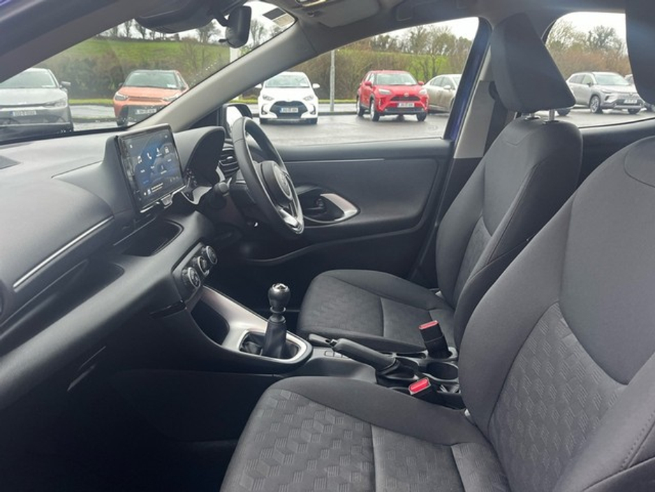 2024 Toyota Yaris 1.5 LUNA €23,950