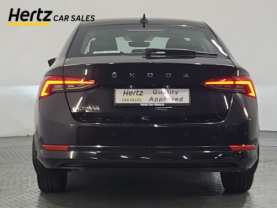 2024 Skoda Octavia - image 4