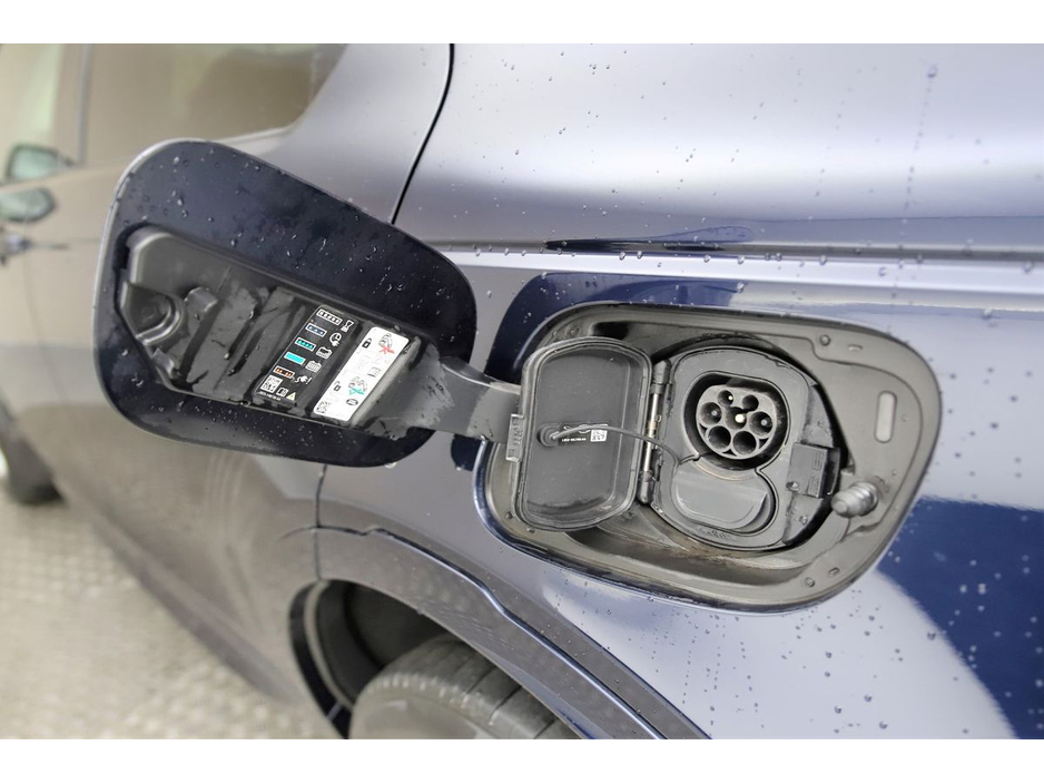 2020 Land Rover Discovery Sport - image 28