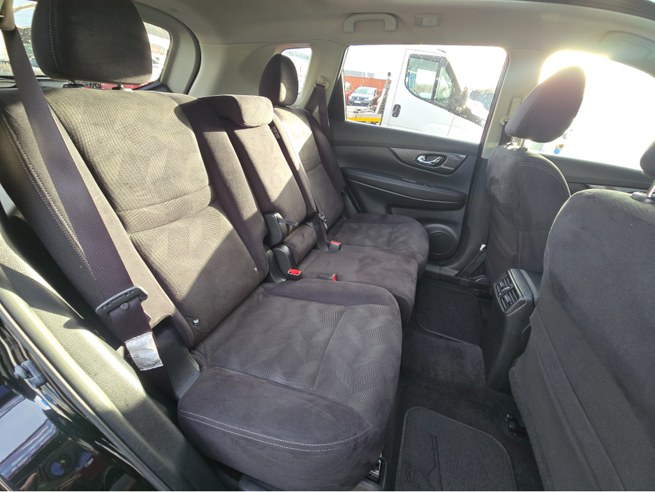 2016 Nissan X-Trail REAR CAMERA WITH CAR PLAY-LOW MILEAGE €12,950