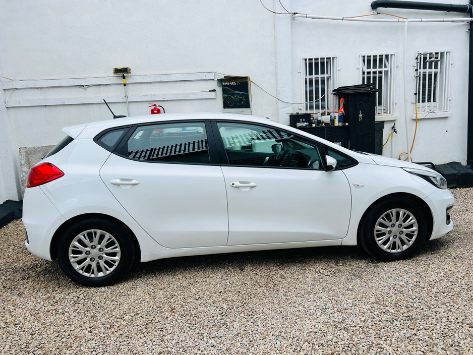 2016 Kia Ceed - image 9