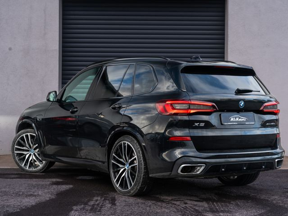 2022 BMW X5 - image 16