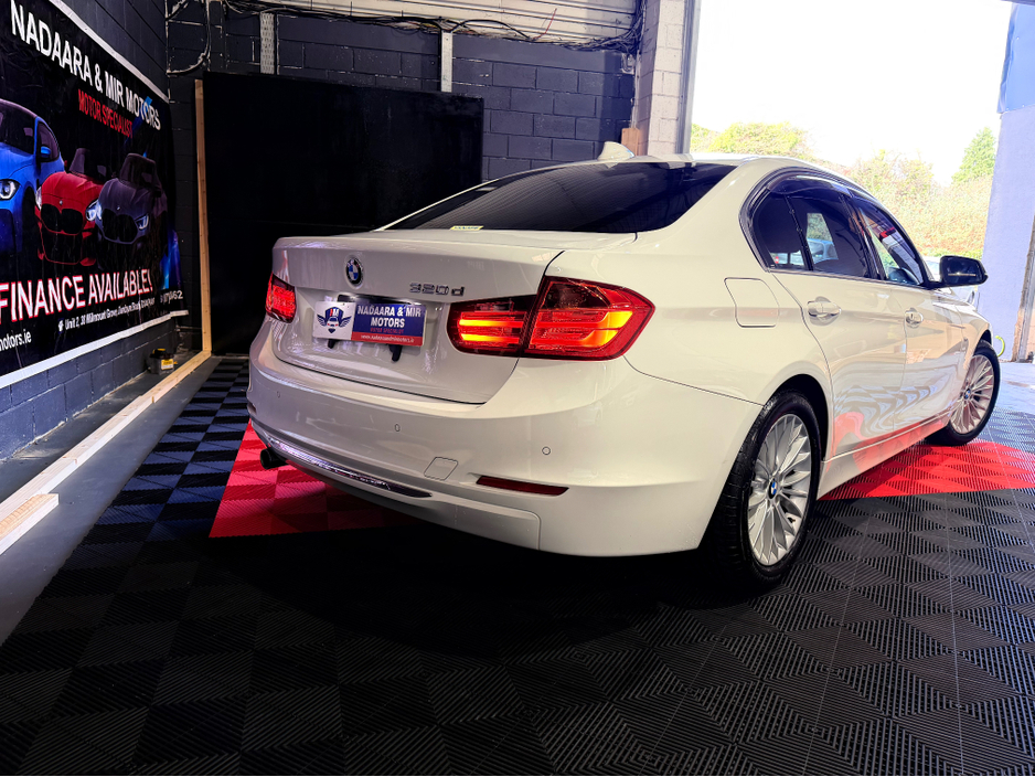 2015 BMW 3 Series 4d 320D LUXURY (AUTO) €16,249