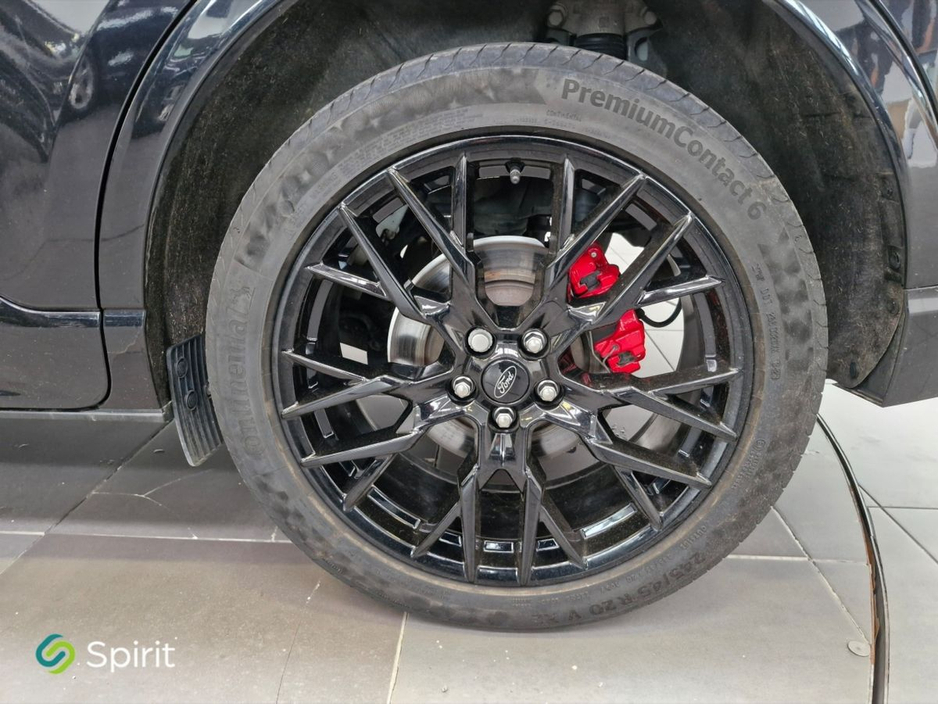 2024 Ford Kuga - image 9