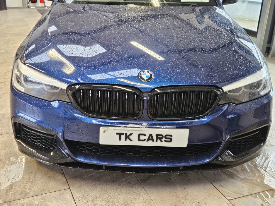 2019 BMW 5 Series - image 5