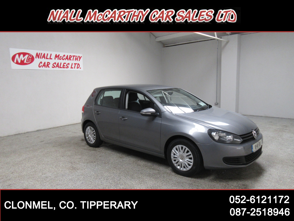 2010 Volkswagen Golf - image 4