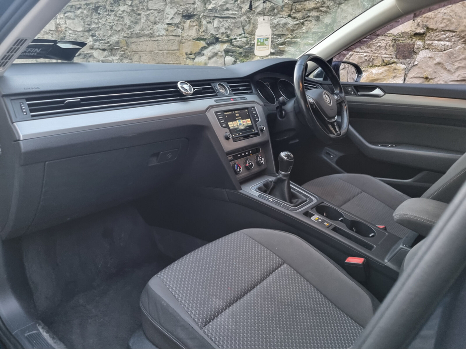 2017 Volkswagen Passat 1.6 TDI 120HP Trendline €9,499