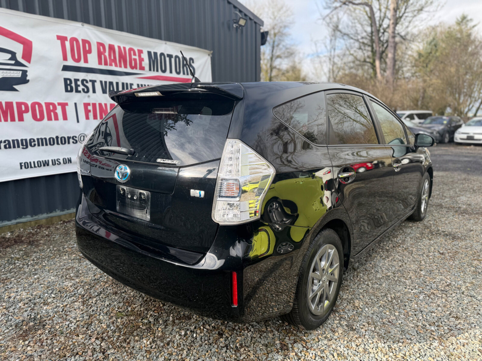 2015 Toyota Prius  €14,900