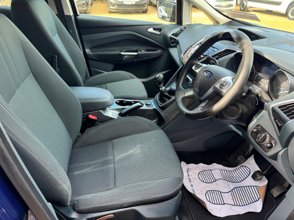 2015 Ford Grand C-Max - image 16