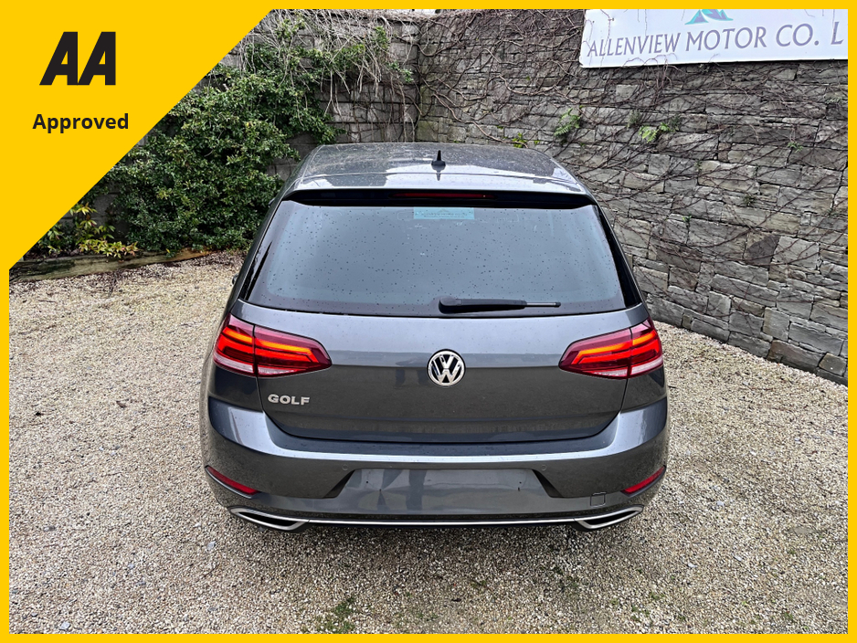 2019 Volkswagen Golf - image 15