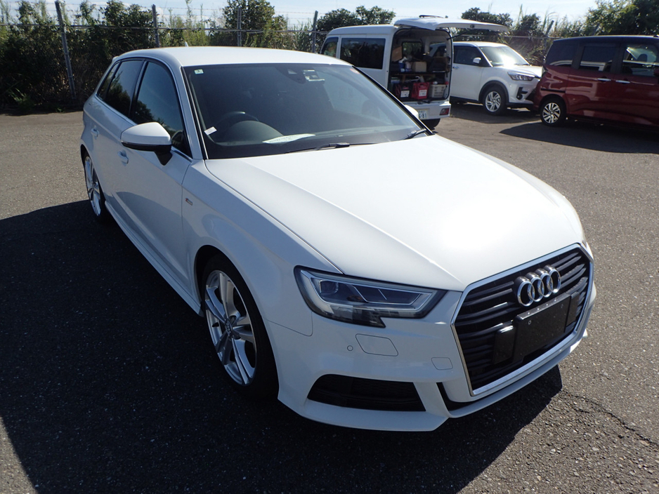 2018 Audi A3 1.4 TFSI S LINE BLACK EDITION PETROL AUTOMATIC // VIRTUAL DASH // HALF LEATHER // PARK ASSIST W/ REVERSING CAMERA // FACTORY BLACK EDITION // FLAT BOTTOM STEERING WHEEL // UPGRADED AUDI SPORT ALLOYS €21,950