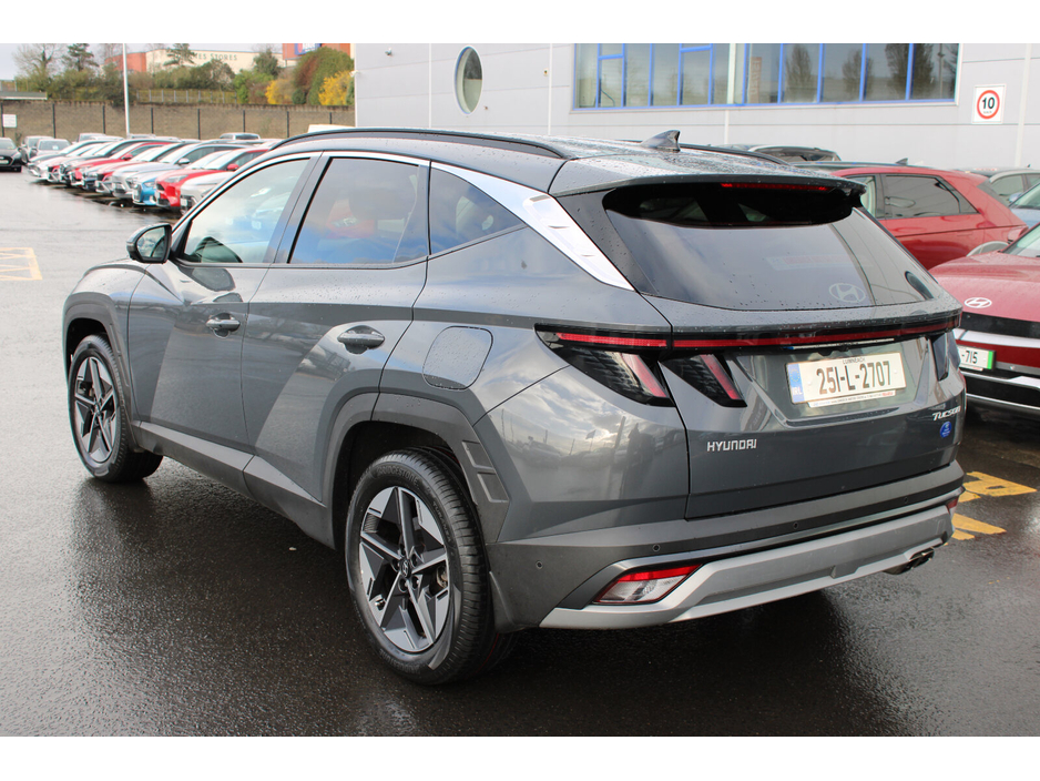 2025 Hyundai Tucson - image 3