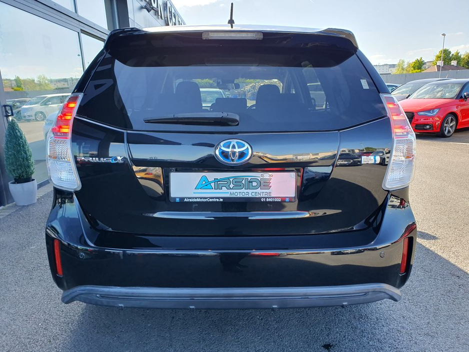 2018 Toyota Prius+ - image 7