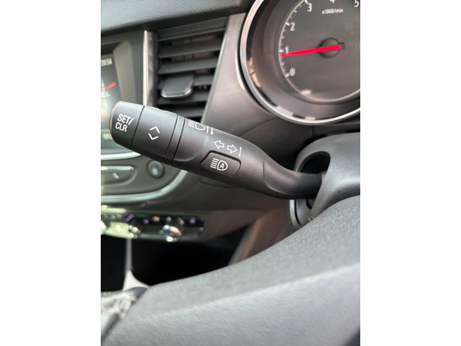 2022 Opel Crossland X 1.2i (83PS) 5 Speed SC €15,750