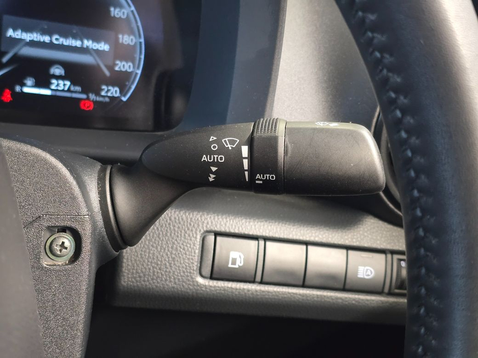 2024 Toyota C-HR - image 25