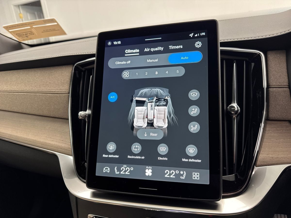 2026 Volvo XC90 - image 21