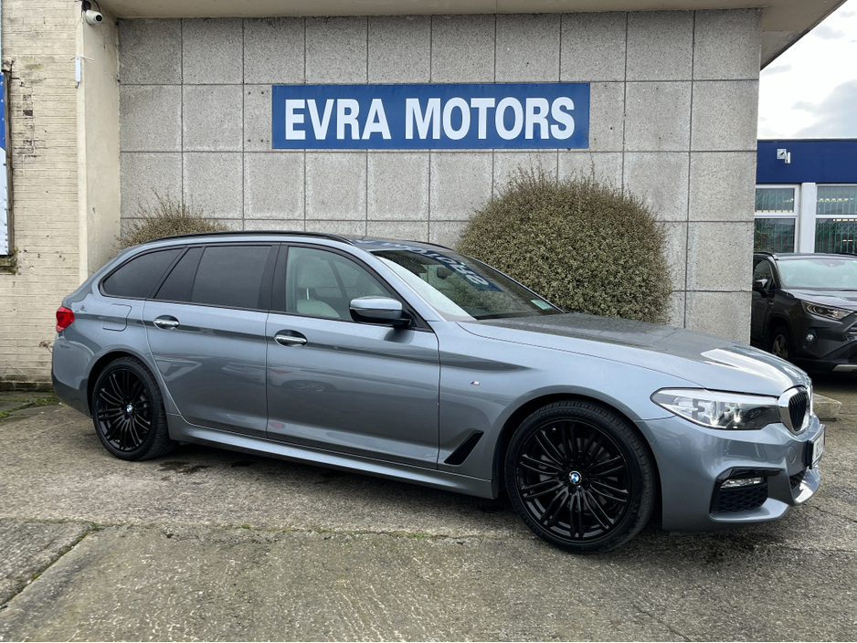 2018 BMW 5 Series - image 3