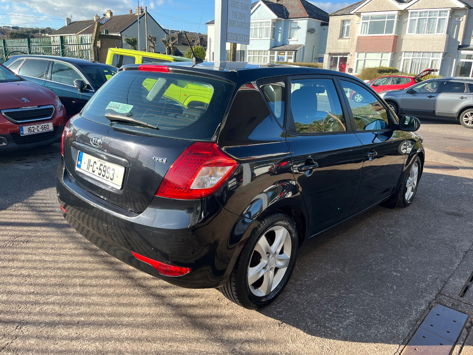 2011 Kia Ceed - image 3