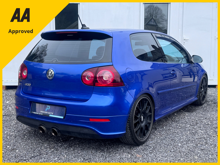 2008 Volkswagen Golf - image 4