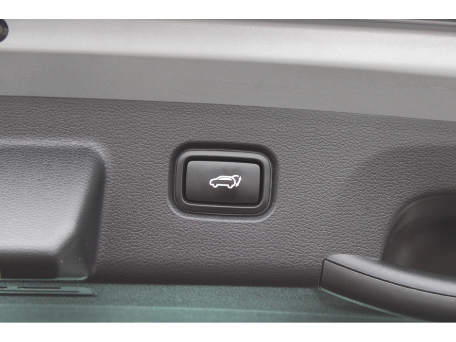 2022 Kia Sportage - image 12