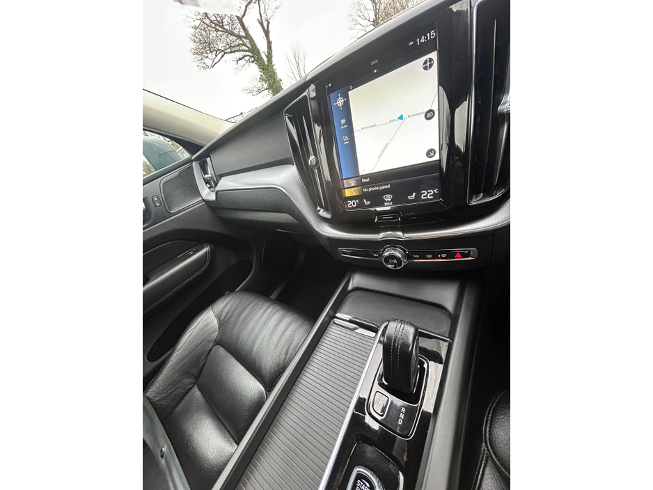 2020 Volvo XC60  €28,850