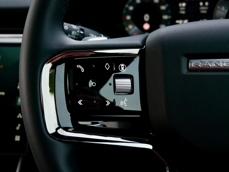 2025 Land Rover Range Rover Evoque 1.5 I3 PHEV 269 PS Dynamic SE €59,950