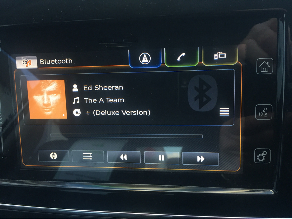 2017 Suzuki Vitara - image 25