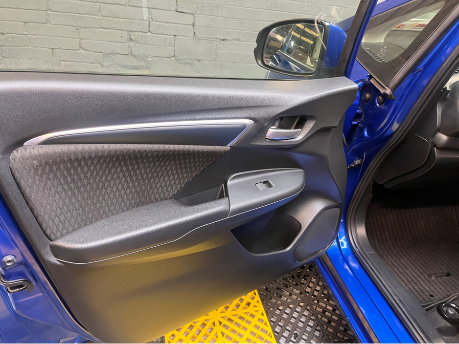 2018 Honda Fit - image 13