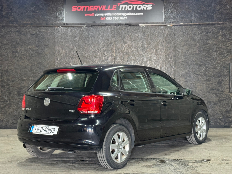 2013 Volkswagen Polo - image 4