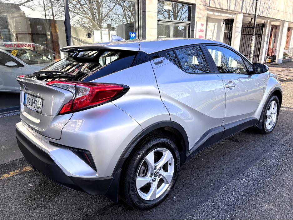 2017 Toyota C-HR 1.2T LUNA 4DR €16,950