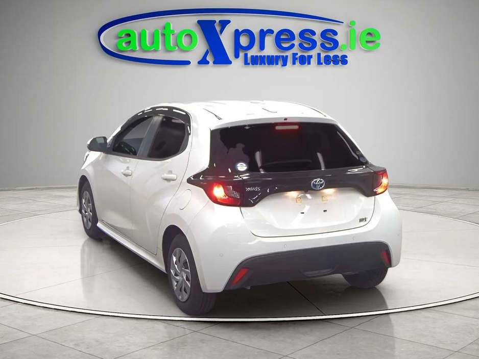 2020 Toyota Yaris 1.5 Hybrid X Automatic, Low mileage €17,995