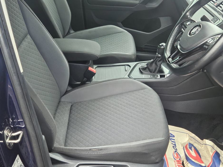 2017 Volkswagen Tiguan - image 7