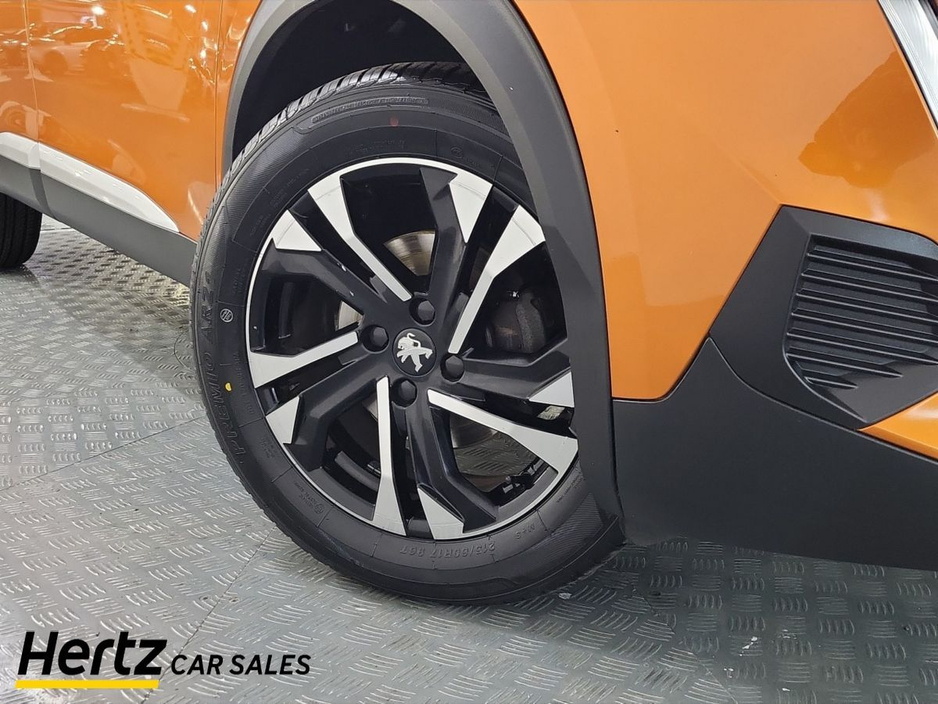 2023 Peugeot 2008 - image 6