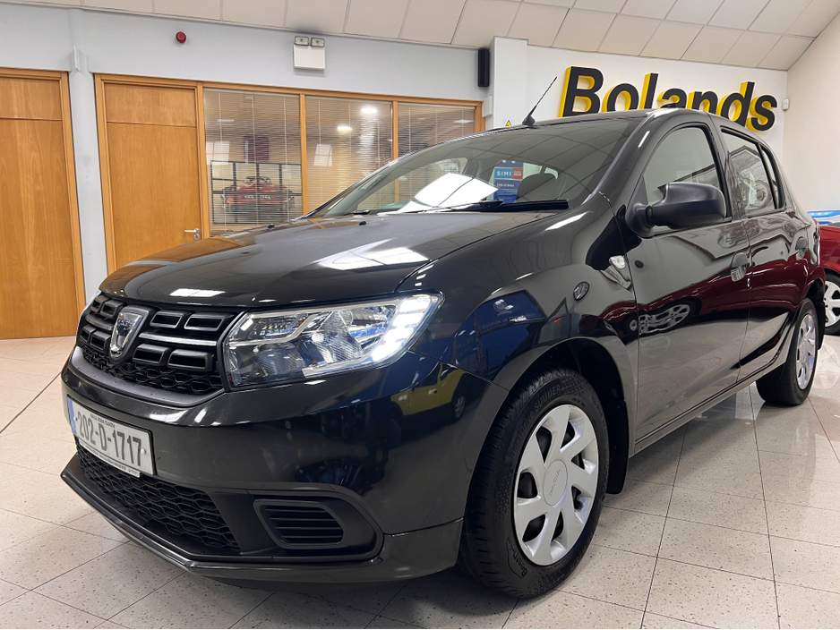 2020 Dacia Sandero Only 39,000 Kms Low Kms As New 2020 Dacia Sandero Petrol Manual www.bolands.ie Est.1955 €11,750
