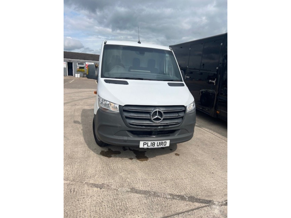 2018 Mercedes-Benz Sprinter - image 2