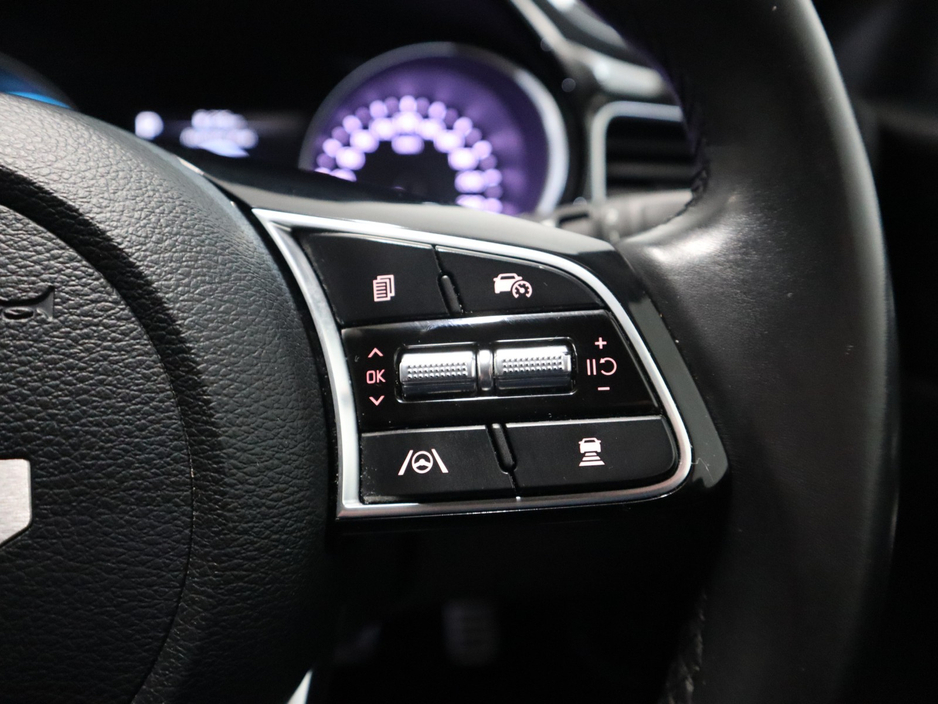 2023 Kia XCeed - image 16