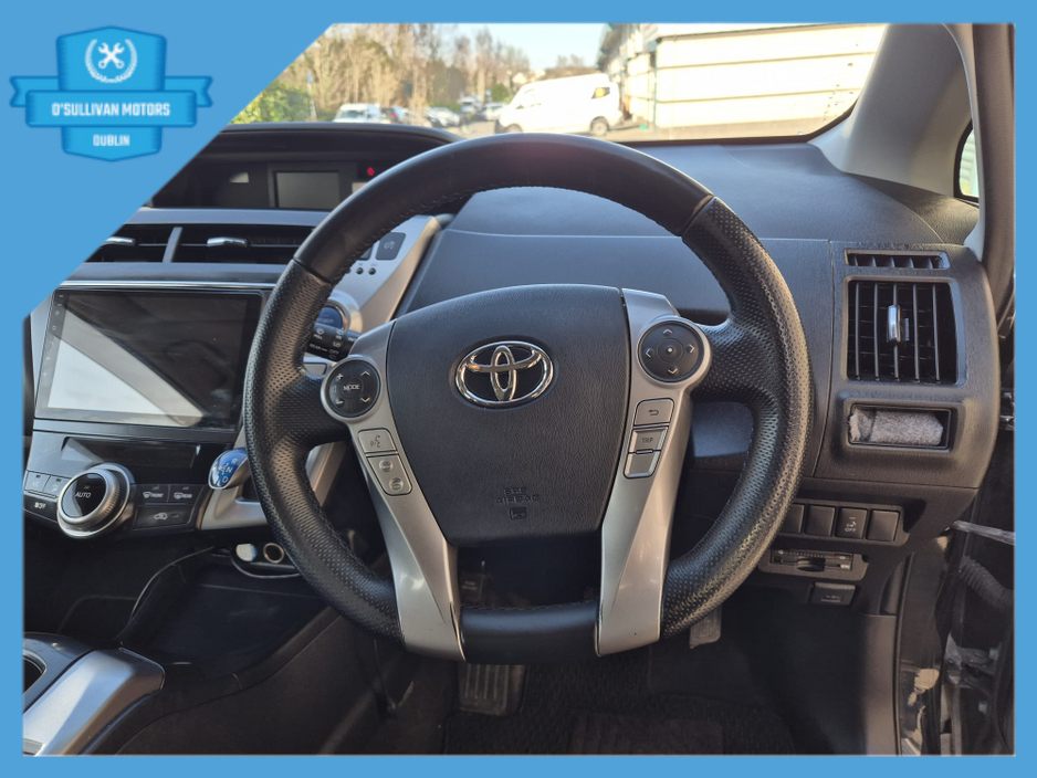 2016 Toyota Prius - image 13