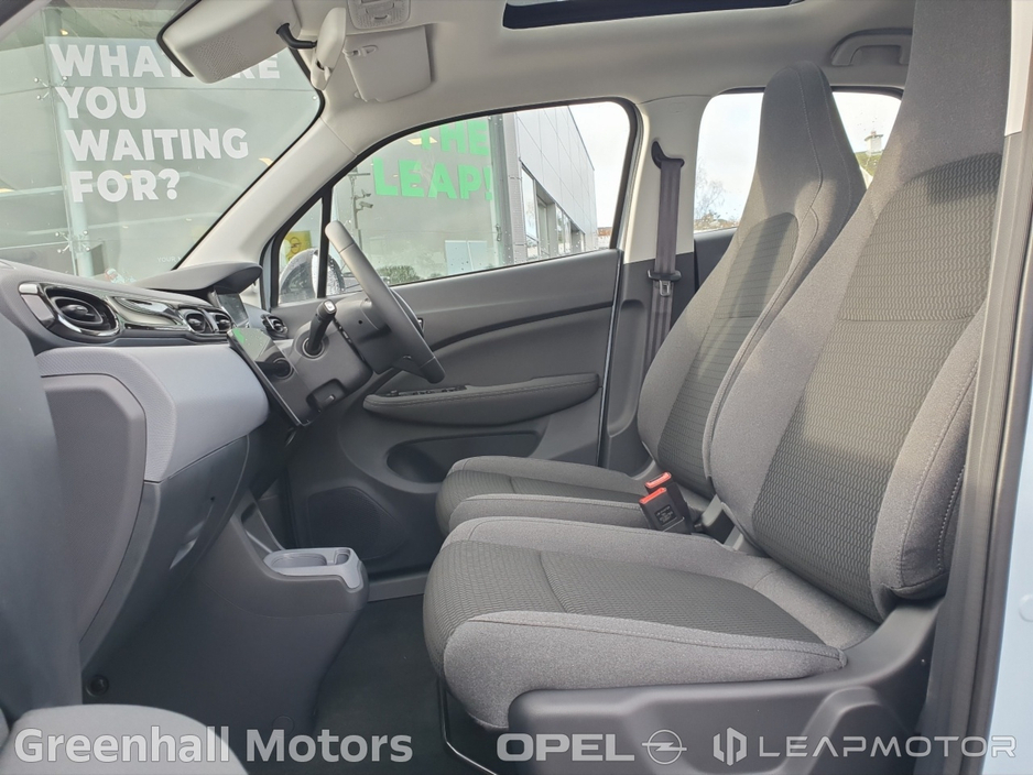 2026 Leapmotor T03 - image 8