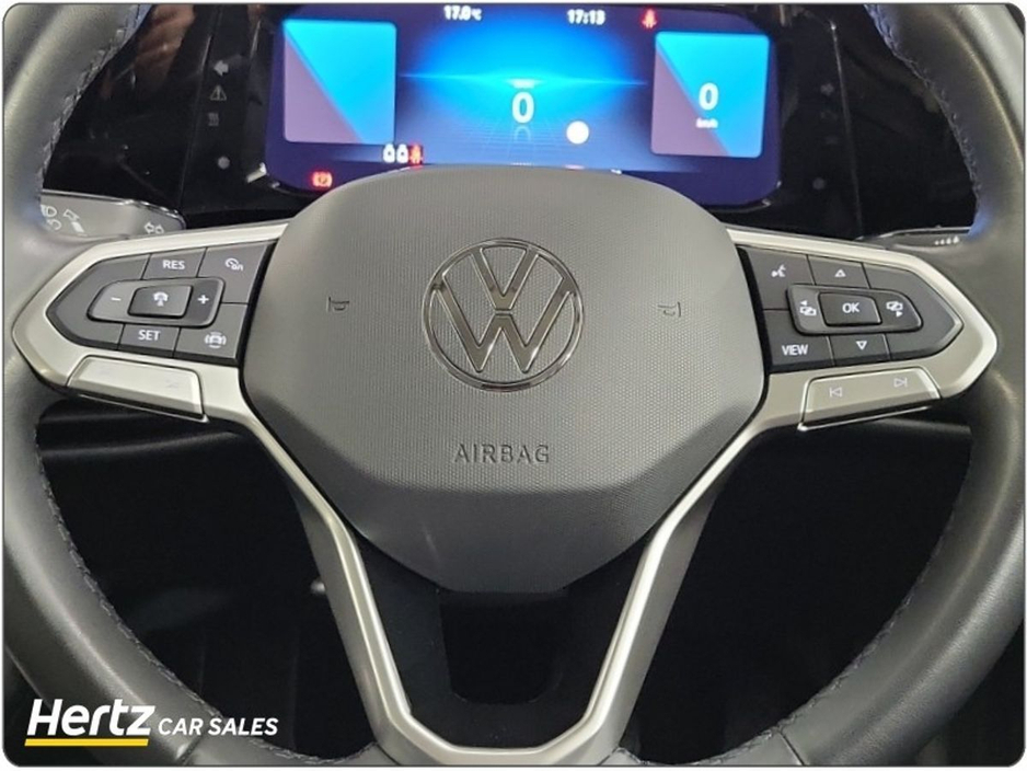 2024 Volkswagen Golf - image 17