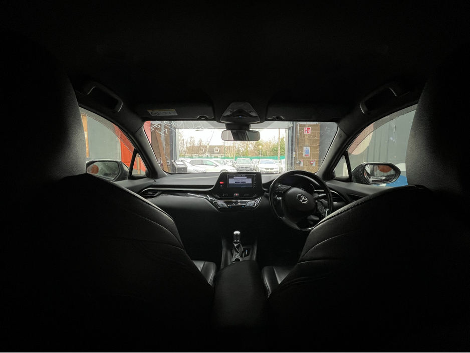 2019 Toyota C-HR - image 14