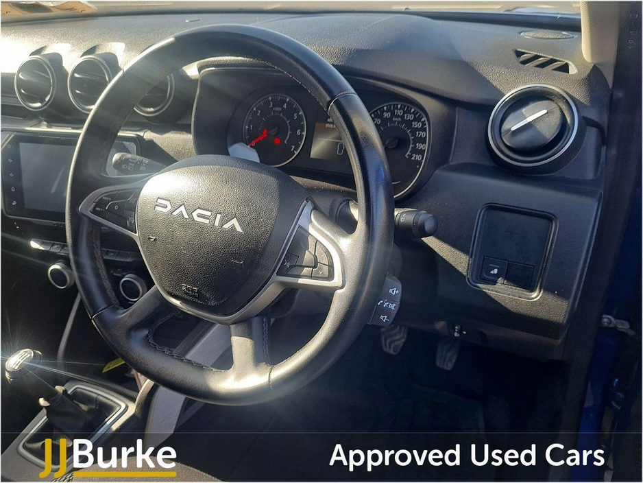 2023 Dacia Duster - image 11