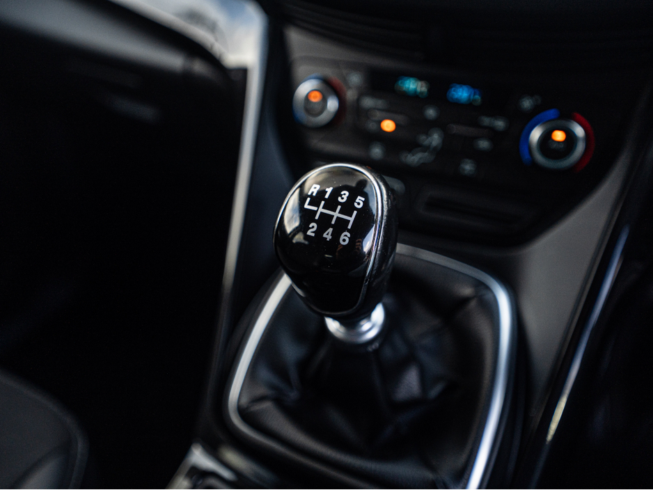 2017 Ford Kuga 2017 Kuga 1.5d TITANIUM/High spec/1yr warranty €15,888