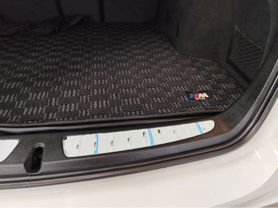 2018 BMW 3 Series - image 29