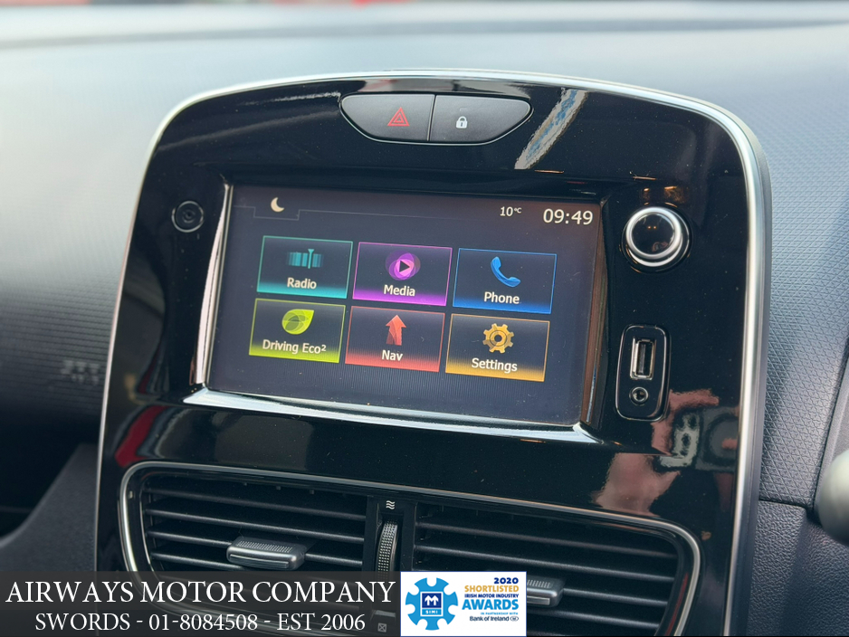 2017 Renault Clio - image 5