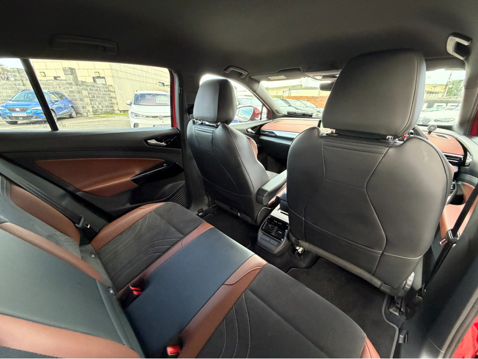 2023 Volkswagen ID.4 - image 20