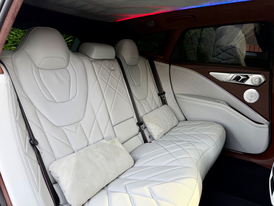 2024 BMW XM - image 25